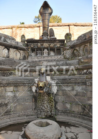 ネパール、バクタプル、ダルバール広場（王宮広場）、旧王宮、王の沐浴場 116356447