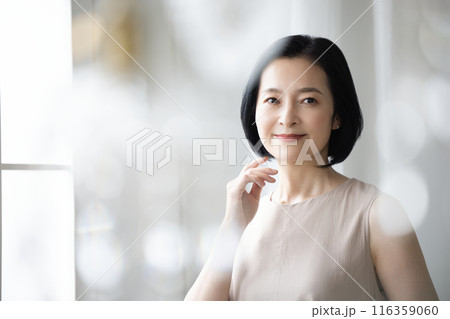 50代女性ビューティーイメージ 116359060