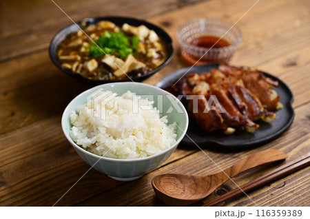 麻婆豆腐と餃子 116359389