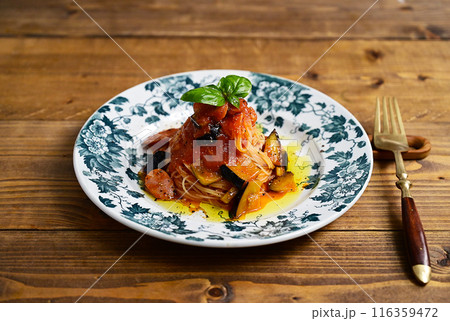 ナスとトマトの冷製パスタ 116359472