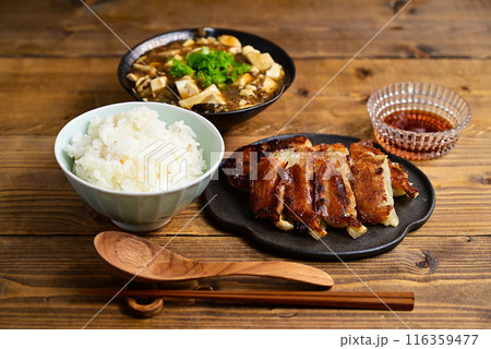 麻婆豆腐と餃子 116359477