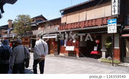 京都の伝統的な街並み 116359540