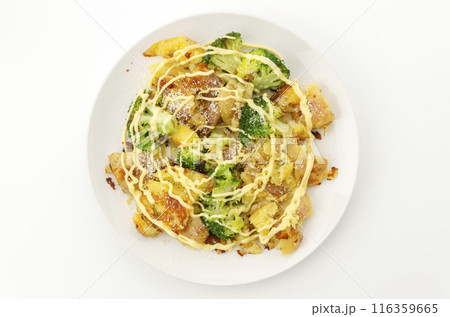 ベイクドポテトとブロッコリーのマヨネーズがけ ベイクドポテトとブロッコリーのマヨネーズがけ 116359665