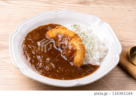 チキンカツカレー 116361184