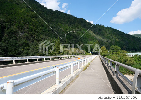 岐阜県加茂郡白川町_道の駅美濃白川西側風景3_2023年9月 116367566