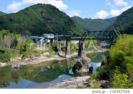 岐阜県加茂郡白川町_道の駅美濃白川付近からの風景1_2023年9月 116367568