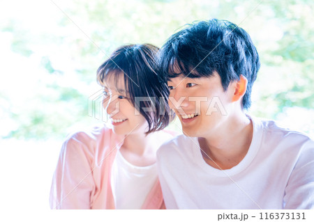 若いカップル 116373131