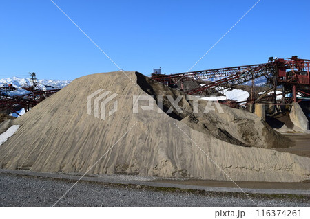 砕石工場 建設資材の生産現場 116374261