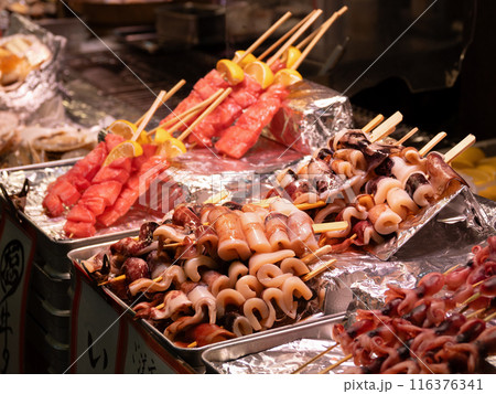 錦市場 串焼き用の食材 京都府 錦市場 串焼き用の食材 京都府 116376341