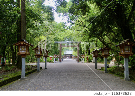宮﨑神宮・神武天皇を祀る(宮崎県・宮崎市) 宮﨑神宮・神武天皇を祀る(宮崎県・宮崎市) 116378628
