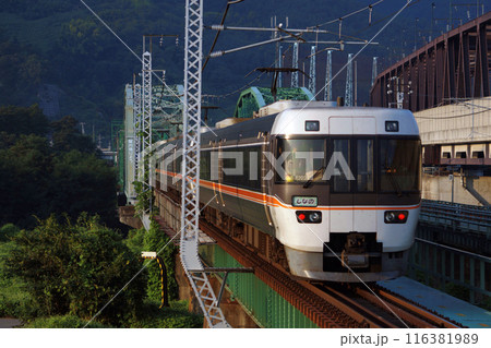 信越本線特急ワイドビューしなの号（383系電車：名古屋⇔長野） 116381989
