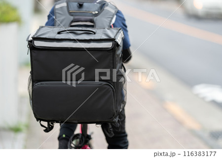 フードデリバリー　自転車 116383177
