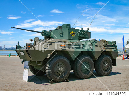 展示される陸上自衛隊の87式偵察警戒車 展示される陸上自衛隊の87式偵察警戒車 116384805