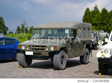展示される陸上自衛隊の高機動車 116384806