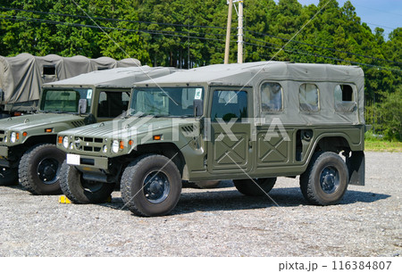 展示される陸上自衛隊の高機動車 展示される陸上自衛隊の高機動車 116384807