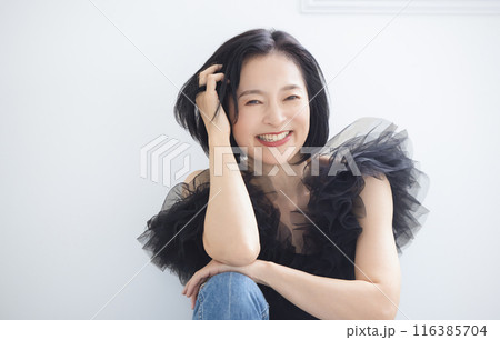 ミドル女性ビューティーイメージ ミドル女性ビューティーイメージ 116385704