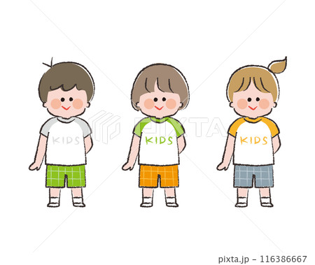 夏の服装をした子供の全身3人セット 夏の服装をした子供の全身3人セット 116386667