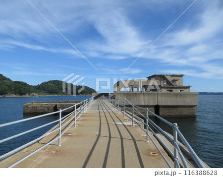 大津島の回天訓練基地跡 116388628