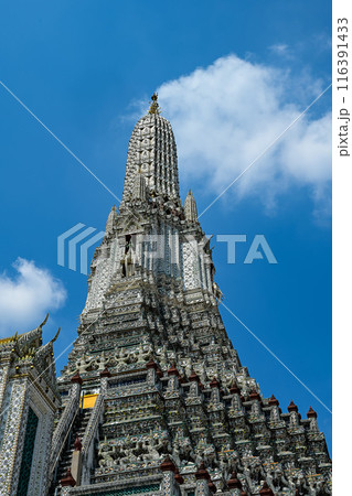 Wat Arun is an important tourist attraction and is also a symbol of Bangkok that tourists from all over the world know. and want to come visit. Wat Arun is an important tourist attraction and is also a symbol of Bangkok that tourists from all over the world know. and want to come visit. 116391433