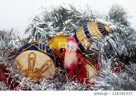 Christmas ball and tree garlands Christmas ball and tree garlands 116392337