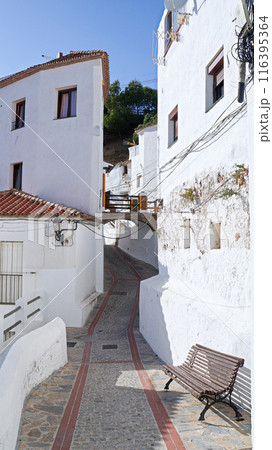 カサレス・狭い路地の風景【スペイン/アンダルシア州】 カサレス・狭い路地の風景【スペイン/アンダルシア州】 116395364