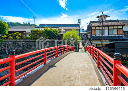 岐阜県　郡上八幡の町並み　宗祇水 116396626