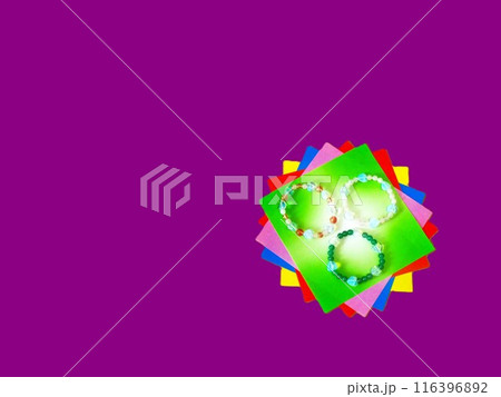 「手作りのブレスレット」とぼかし色紙 「手作りのブレスレット」とぼかし色紙 116396892