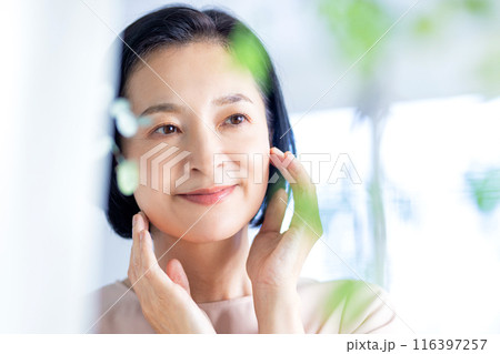 50代ミドル女性 ビューティーイメージ 50代ミドル女性 ビューティーイメージ 116397257