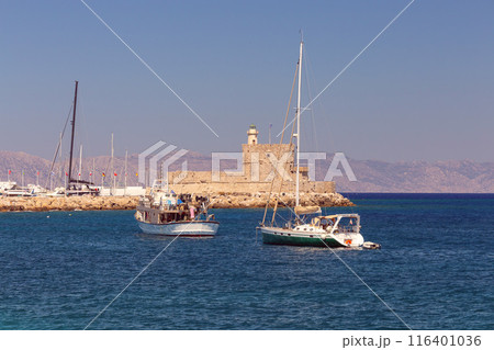 Ships in the port of Rhodes on a sunny day. 116401036