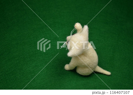 白い招き猫G 116407107