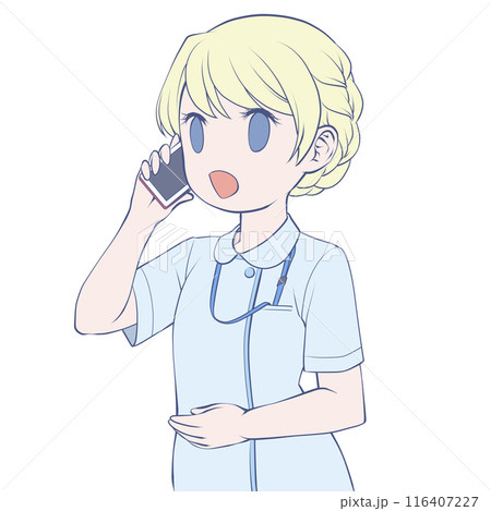 スマホで電話をかける金髪の女性看護師・笑顔 スマホで電話をかける金髪の女性看護師・笑顔 116407227
