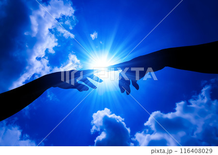 真夏の太陽と手 116408029