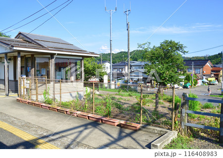 JR東日本信越線の新津駅から三条駅までの車窓風景(2022年夏) JR東日本信越線の新津駅から三条駅までの車窓風景(2022年夏) 116408983