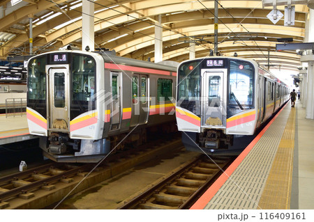 JR東日本新潟駅と信越線新潟駅から新津駅までの車窓風景(2022年夏) 116409161