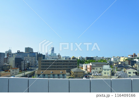 JR東日本新潟駅と信越線新潟駅から新津駅までの車窓風景(2022年夏) 116409166