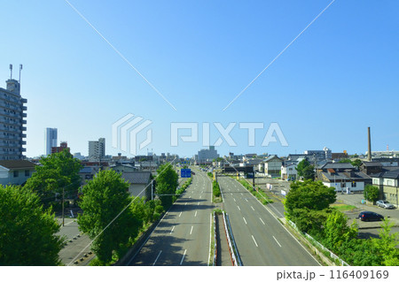 JR東日本新潟駅と信越線新潟駅から新津駅までの車窓風景(2022年夏) 116409169