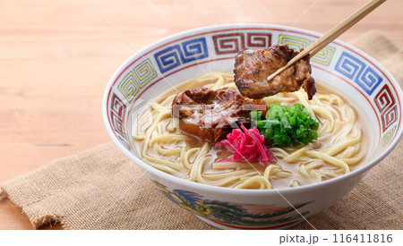 沖縄のソウルフード ソーキそば ( 炙り軟骨ソーキそば ) 沖縄のソウルフード ソーキそば ( 炙り軟骨ソーキそば ) 116411816