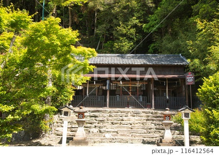 和歌浦天満宮末社(左から多賀神社、天照皇太神宮・豊受大神宮、白山比賣神社) 【和歌山県和歌山市】 116412564