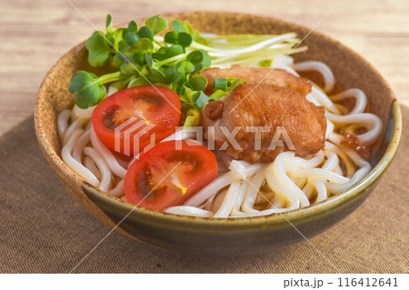 鶏肉の唐揚げうどん 鶏肉の唐揚げうどん 116412641