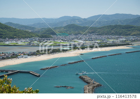 片男波海岸を望む　【和歌山県和歌山市】 116413578
