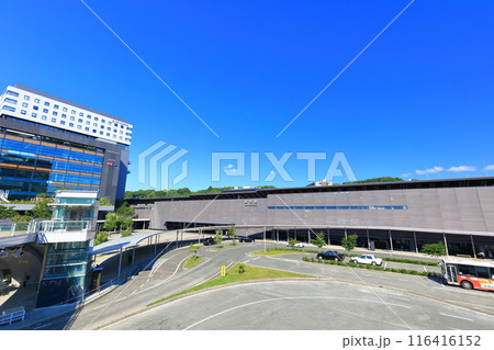 【熊本県】快晴の熊本駅の白川口（東口） 116416152