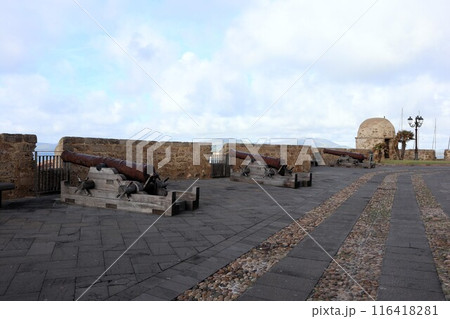 サルディーニャ、アルゲーロ旧市街の大砲 116418281