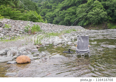 【オートキャンプ場沿いの道志川で涼む】 【オートキャンプ場沿いの道志川で涼む】 116418708