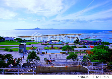 海洋博公園から見える伊江島の風景写真 116419309