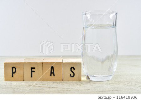 水とPFASでPFASの汚染のイメージ 水とPFASでPFASの汚染のイメージ 116419936