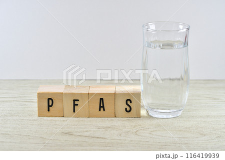 水とPFASでPFASの汚染のイメージ 水とPFASでPFASの汚染のイメージ 116419939