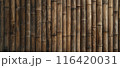 古びた竹の壁のテクスチャー 116420031