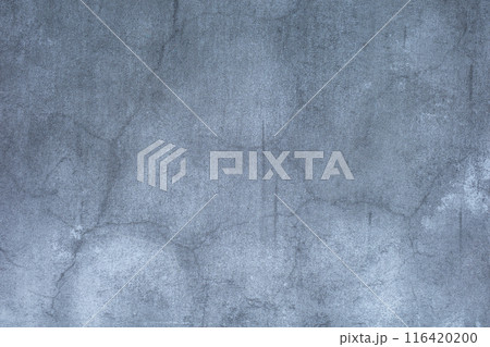 古いコンクリートの壁 ひび入り　寒色 116420200
