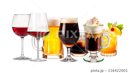 Set and collection of classic alcohol cocktails, beer and mocktail isolated on white background with fresh summer fruits 116422001