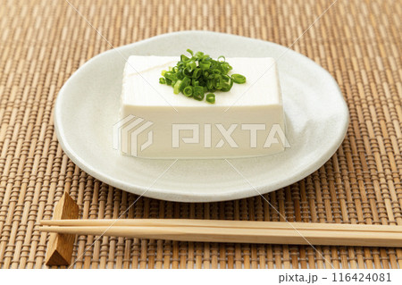 ランチョンマットに木綿豆腐 ランチョンマットに木綿豆腐 116424081